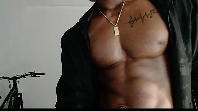 Snapshot of drake_brwon_23 chatting on 05/31/26, 06:09 drake brwon 23 online show from 05/31/26, 06:09