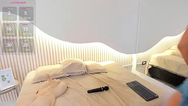ainaah  online show from 06/11/26, 12:32