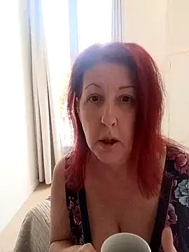 Snapshot of MaggieMoonxxx chatting on 11/25/25, 12:27 MaggieMoonxxx online show from 11/25/25, 12:27