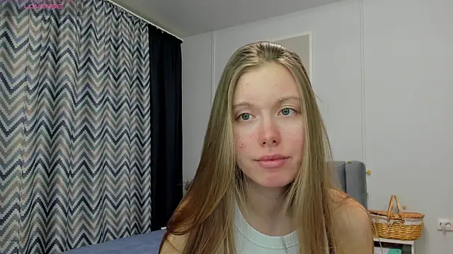 Snapshot of Peggy_Beauty chatting on 02/08/25, 06:55 Peggy Beauty online show from 02/08/25, 06:55