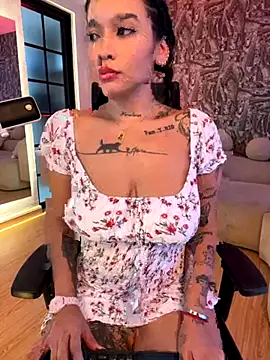 HannahW  online show from 09/11/25, 07:25