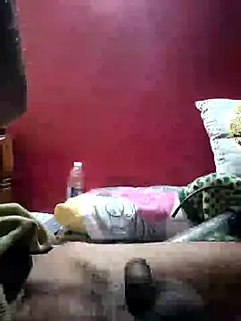 Snapshot of maroodick chatting on 12/14/24, 12:11 maroodick online show from 12/14/24, 12:11