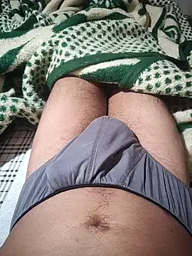 Snapshot of maroodick chatting on 04/22/26, 01:41 maroodick online show from 04/22/26, 01:41