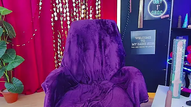 Snapshot of iammistress chatting on 02/28/25, 02:31 iammistress online show from 02/28/25, 02:31