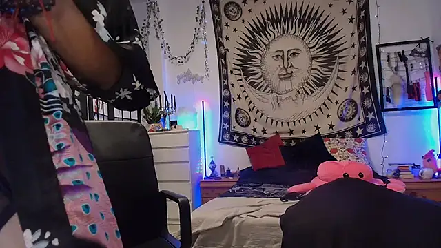 Snapshot of iammistress chatting on 11/04/25, 05:45 iammistress online show from 11/04/25, 05:45