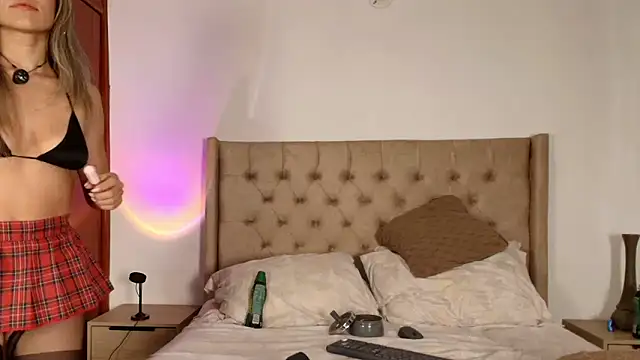 Snapshot of Rose_dom chatting on 01/10/26, 01:40 Rose dom online show from 01/10/26, 01:40