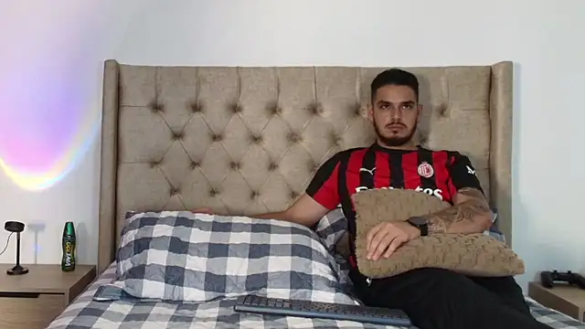 Snapshot of Rose_dom chatting on 01/17/26, 12:59 Rose dom online show from 01/17/26, 12:59