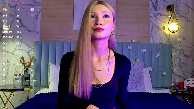 Snapshot of CarolReeves chatting on 01/19/25, 05:48 CarolReeves online show from 01/19/25, 05:48