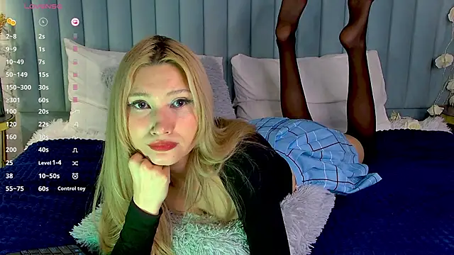 Snapshot of CarolReeves chatting on 01/19/25, 12:39 CarolReeves online show from 01/19/25, 12:39