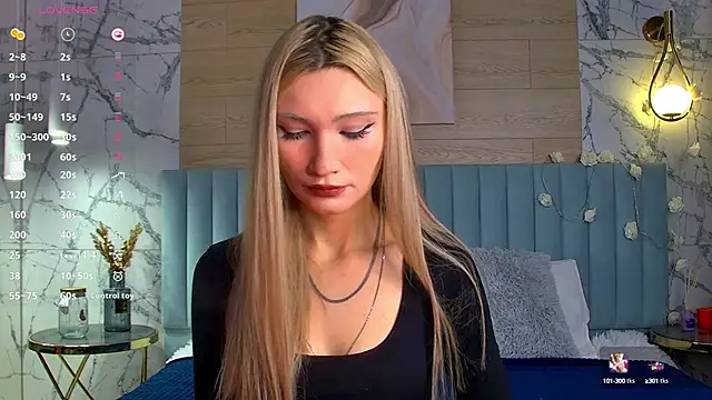 Snapshot of CarolReeves chatting on 01/21/25, 05:49 CarolReeves online show from 01/21/25, 05:49