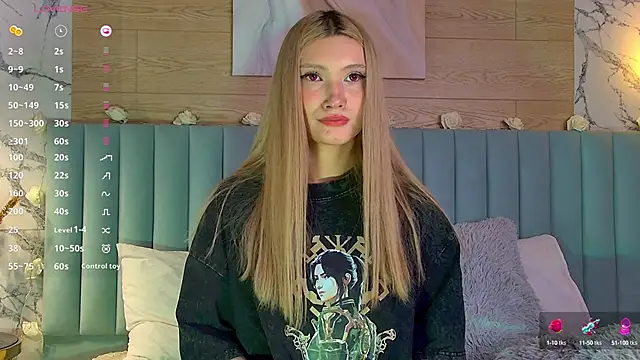 Snapshot of CarolReeves chatting on 01/27/25, 09:02 CarolReeves online show from 01/27/25, 09:02