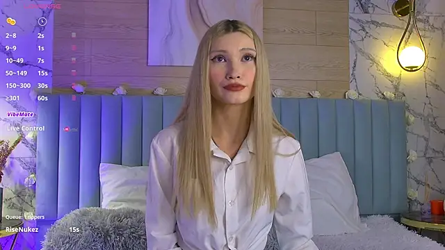 Snapshot of CarolReeves chatting on 01/30/25, 12:27 CarolReeves online show from 01/30/25, 12:27