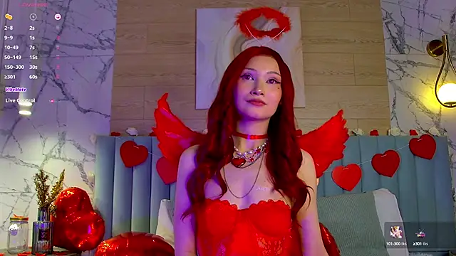 Snapshot of CarolReeves chatting on 02/14/25, 09:03 CarolReeves online show from 02/14/25, 09:03