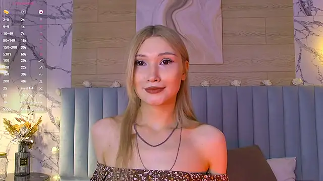 Snapshot of CarolReeves chatting on 03/15/25, 08:58 CarolReeves online show from 03/15/25, 08:58