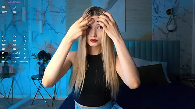 Snapshot of CarolReeves chatting on 11/29/25, 06:05 CarolReeves online show from 11/29/25, 06:05