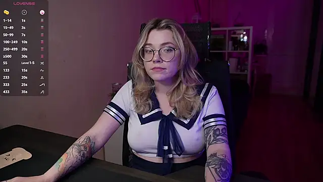 RemyCute online show from 12/15/24, 08:15