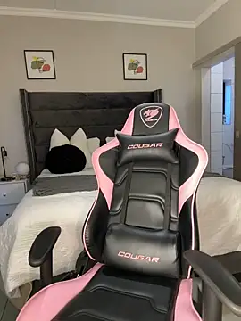 Snapshot of Neelo-Smith chatting on 02/12/25, 03:51 Neelo-Smith online show from 02/12/25, 03:51