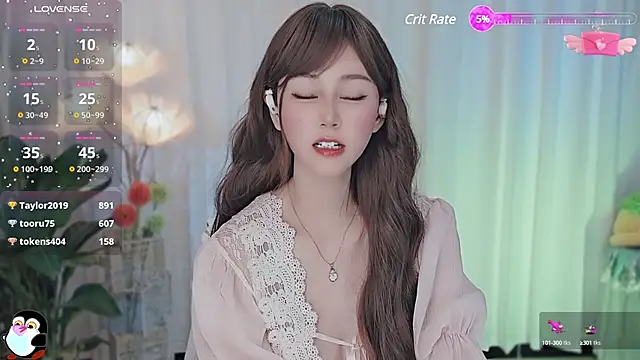 Snapshot of Aimee-520 chatting on 03/18/25, 12:58 Aimee-520 online show from 03/18/25, 12:58