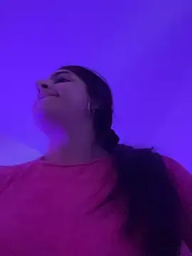 Snapshot of Alicia_Ruiz chatting on 10/22/25, 08:08 Alicia Ruiz online show from 10/22/25, 08:08