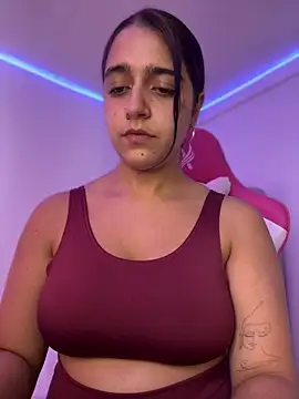 Alicia Ruiz online show from 03/05/26, 07:32