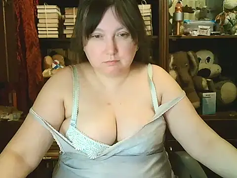 Snapshot of CarrieQPeach chatting on 02/11/26, 05:51 CarrieQPeach online show from 02/11/26, 05:51