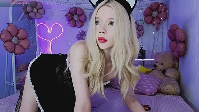 Lollita Lewis online show from 04/04/26, 06:05