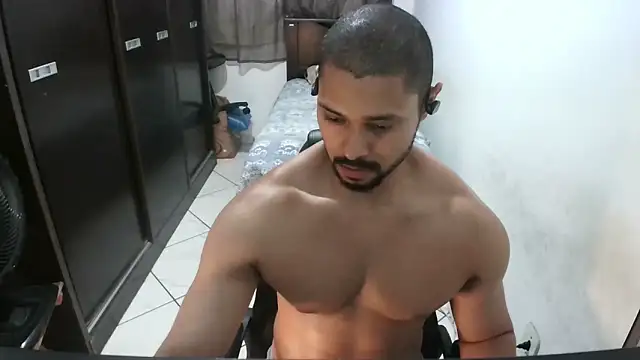 Snapshot of Brian_Aries chatting on 02/27/26, 09:26 Brian Aries online show from 02/27/26, 09:26