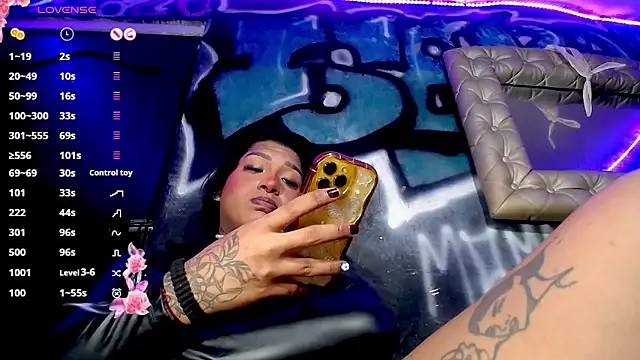 IsabellBigtitsxx online show from 03/11/26, 08:37