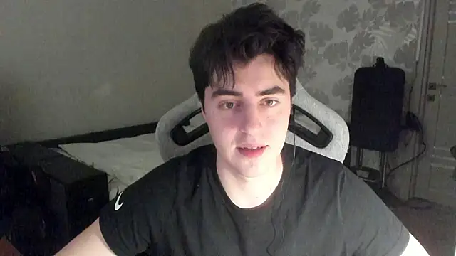 Knuckles17 online show from 02/11/26, 01:27