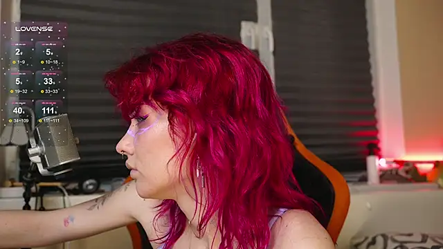 BlueCherryy online show from 11/03/25, 06:53