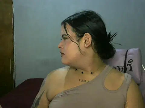 antonellasex1998 online show from 04/19/26, 03:28