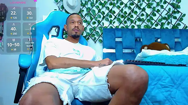 Snapshot of black_latin23cm chatting on 02/16/25, 12:19 black latin23cm online show from 02/16/25, 12:19
