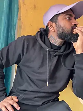 Snapshot of TiltedTen chatting on 03/13/25, 11:27 TiltedTen online show from 03/13/25, 11:27