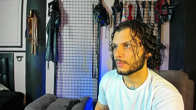 Twisted Fantasy online show from 02/12/25, 12:12