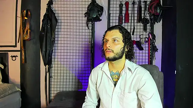 Twisted Fantasy online show from 02/27/25, 10:26