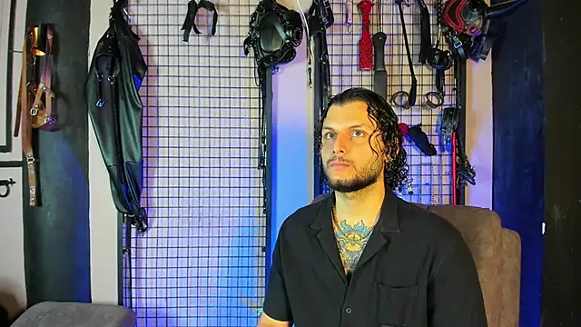 Twisted Fantasy online show from 03/06/25, 12:19