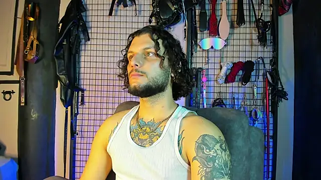 Twisted Fantasy online show from 03/12/25, 04:30