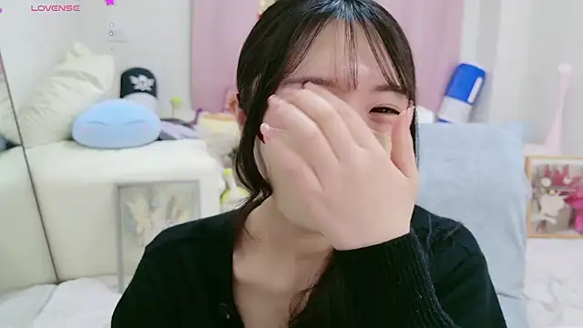 Snapshot of anchan_ chatting on 12/20/24, 02:16 anchan online show from 12/20/24, 02:16