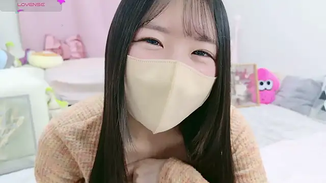 Snapshot of anchan_ chatting on 12/29/24, 01:28 anchan online show from 12/29/24, 01:28