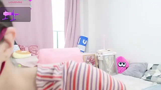 Snapshot of anchan_ chatting on 03/01/25, 10:31 anchan online show from 03/01/25, 10:31