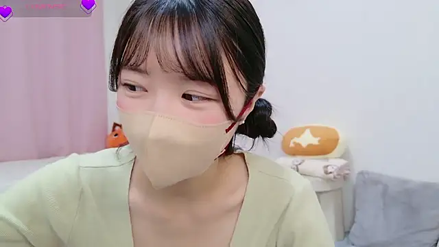 Snapshot of anchan_ chatting on 10/13/25, 01:11 anchan online show from 10/13/25, 01:11