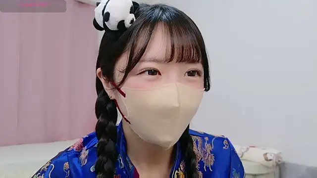 Snapshot of anchan_ chatting on 10/17/25, 01:25 anchan online show from 10/17/25, 01:25
