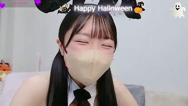 Snapshot of anchan_ chatting on 10/30/25, 01:34 anchan online show from 10/30/25, 01:34