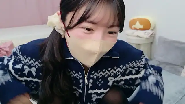 Snapshot of anchan_ chatting on 12/02/25, 01:17 anchan online show from 12/02/25, 01:17