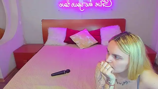 MagicEyess online show from 11/30/25, 06:23