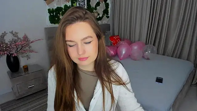 MiracleCurly online show from 02/15/25, 04:01