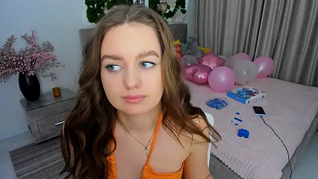 MiracleCurly online show from 02/23/25, 07:38