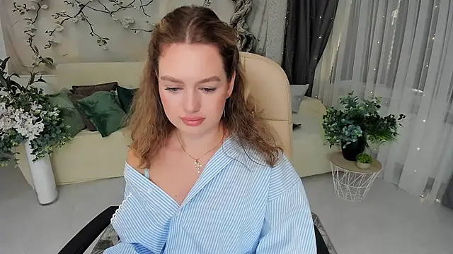 MiracleCurly online show from 09/14/25, 10:03