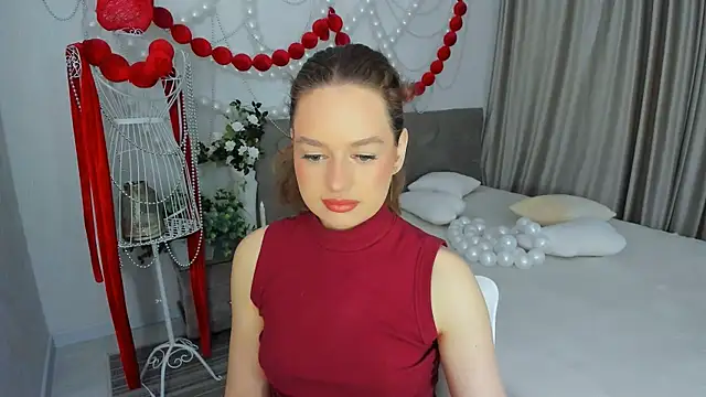 MiracleCurly online show from 04/12/26, 10:09