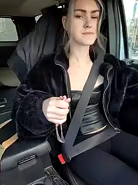 Snapshot of Lilmissvyx chatting on 02/05/25, 04:36 Lilmissvyx online show from 02/05/25, 04:36